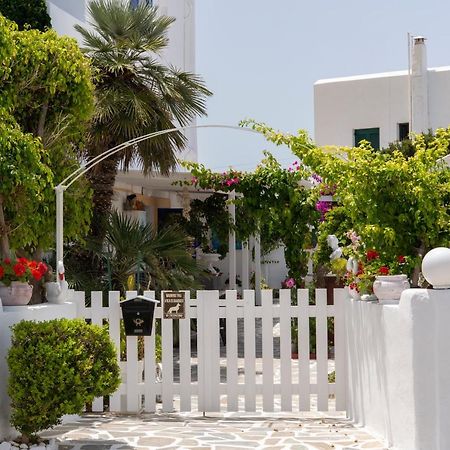 Ricos Two Bedroom House - Naoussa Paros Buitenkant foto