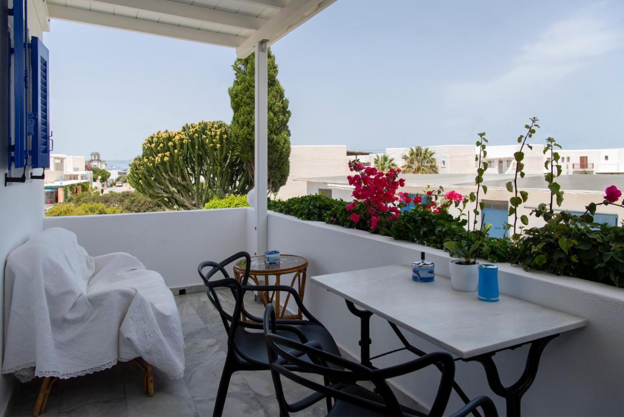 Ricos Two Bedroom House - Naoussa Paros Buitenkant foto
