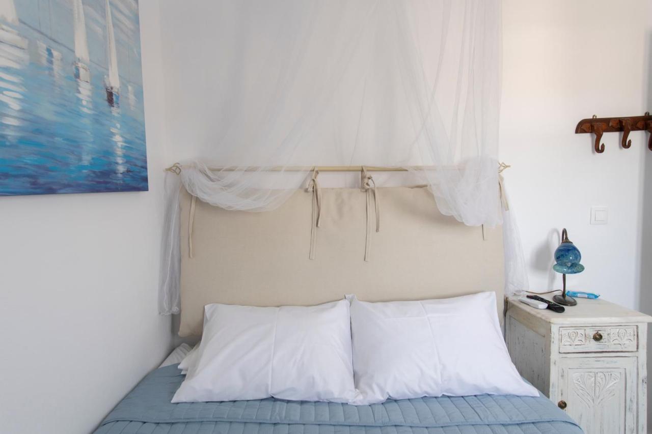Ricos Two Bedroom House - Naoussa Paros Buitenkant foto