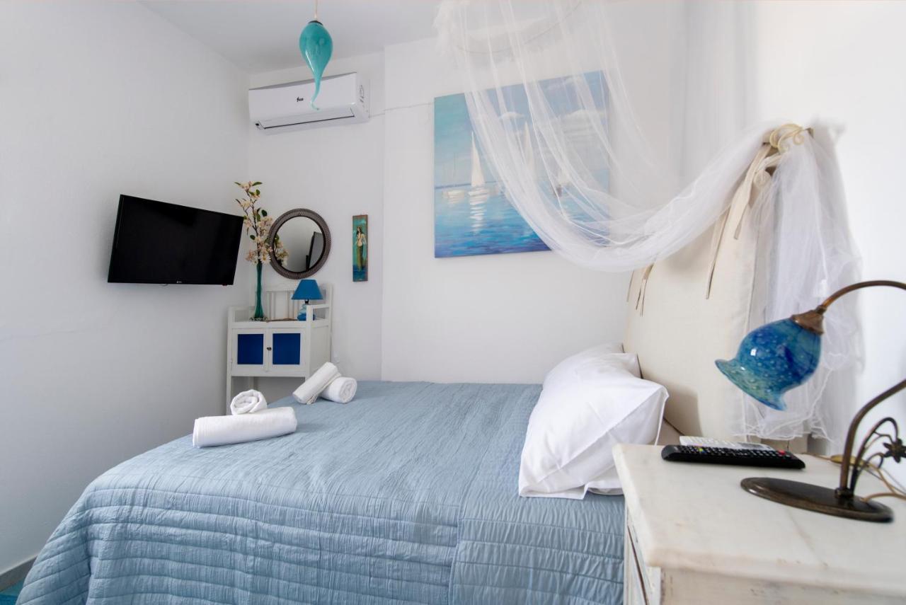 Ricos Two Bedroom House - Naoussa Paros Buitenkant foto